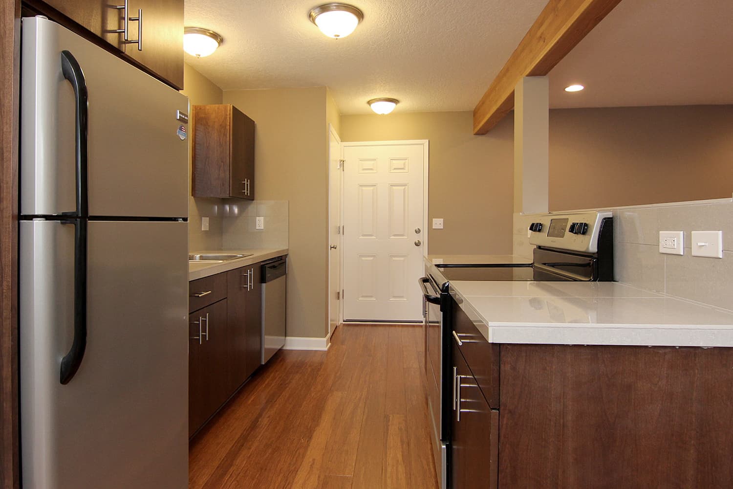 Portland Apartment: 7350 SW Barbur Blvd.