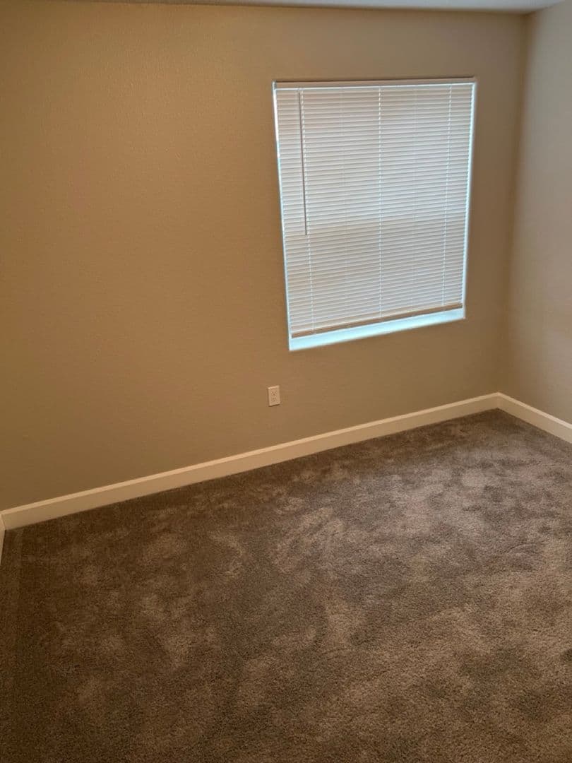 Forest Grove Apartment: 3007 22nd Pl