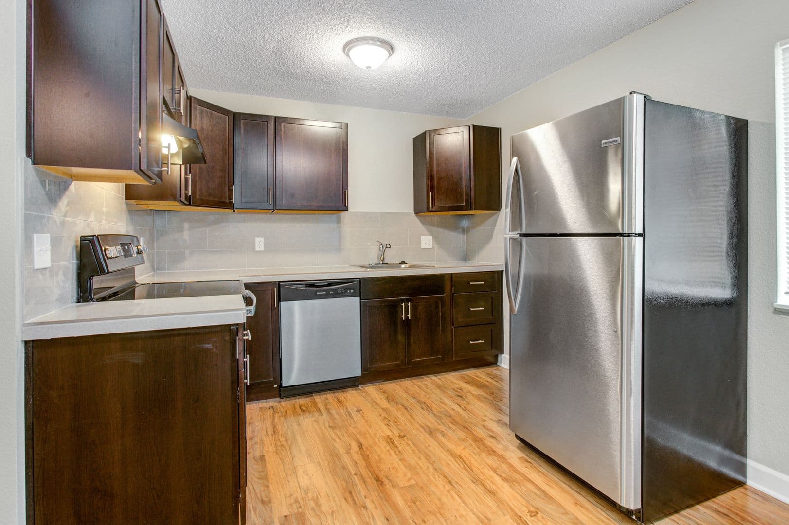 Milwaukie Apartment: 13306 SE Linden Ln