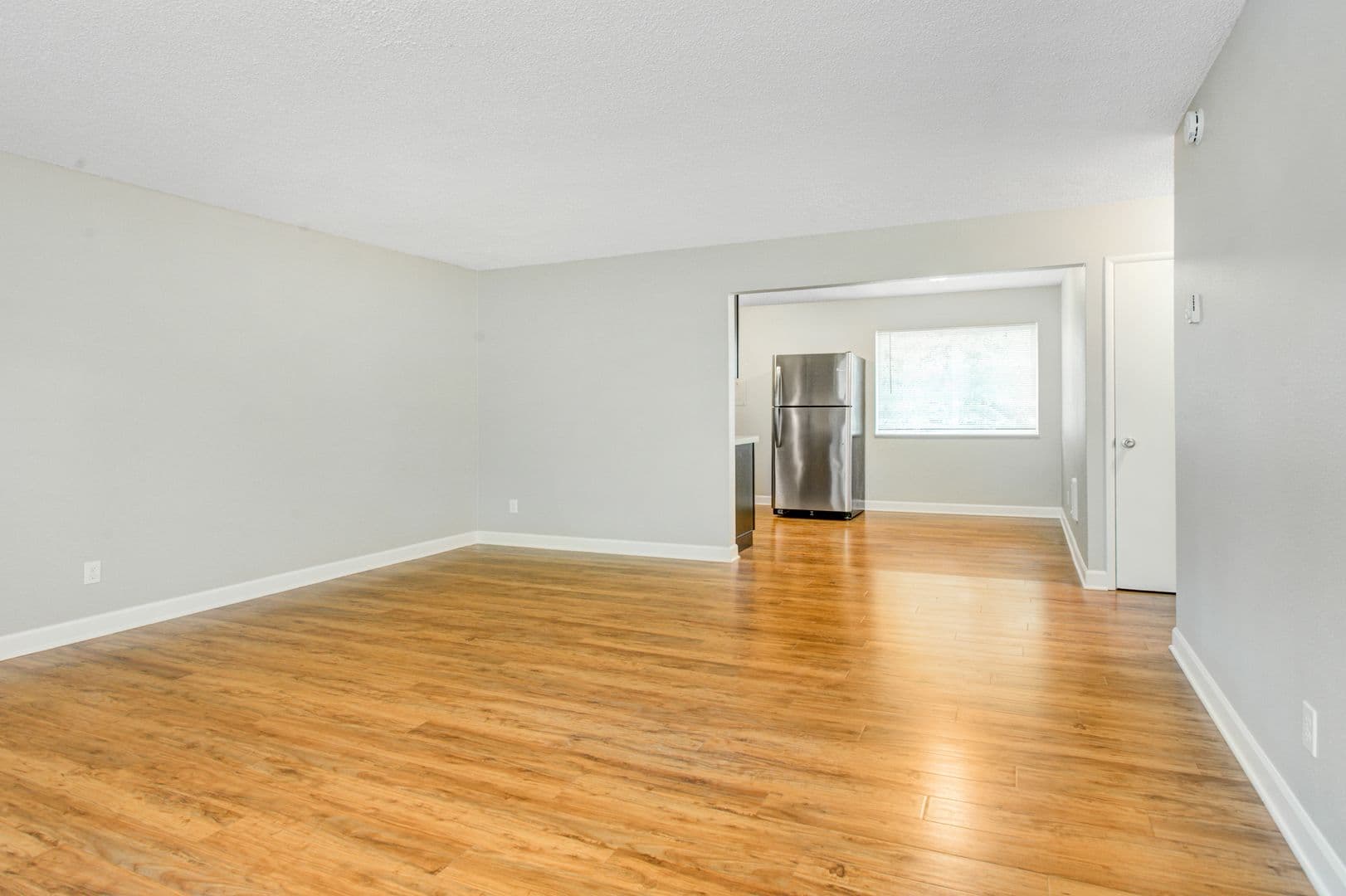 Milwaukie Apartment: 13306 SE Linden Ln