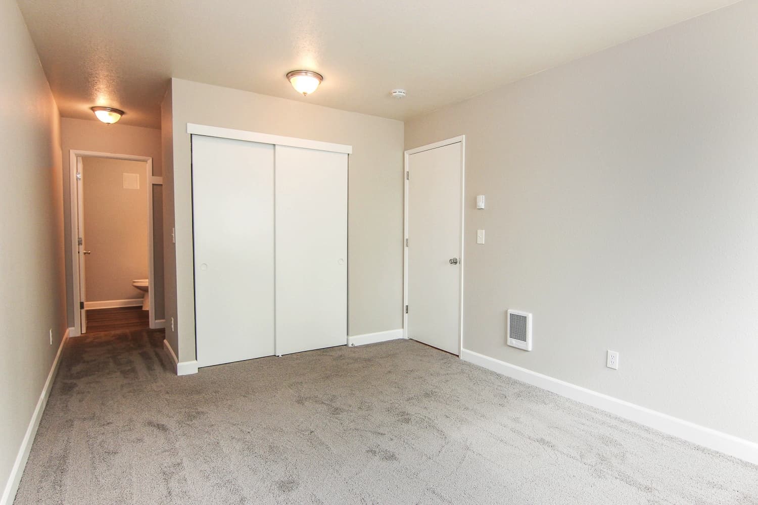 Beaverton Apartment: 4900 SW 170th Ave