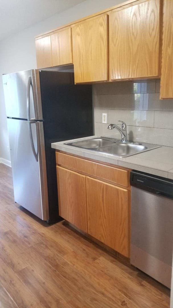 McMinnville Apartment: 550 SW Edmunston St.