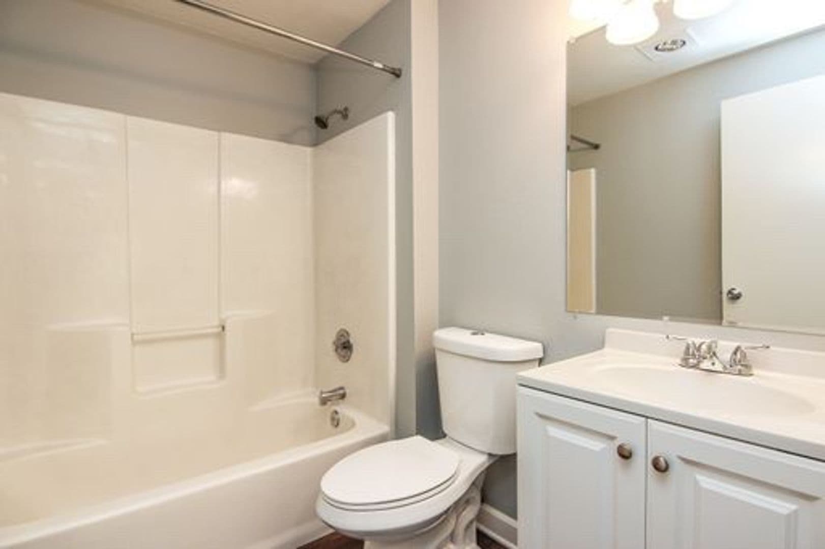 Portland Apartment: 7938-7960 SW 35th Ave