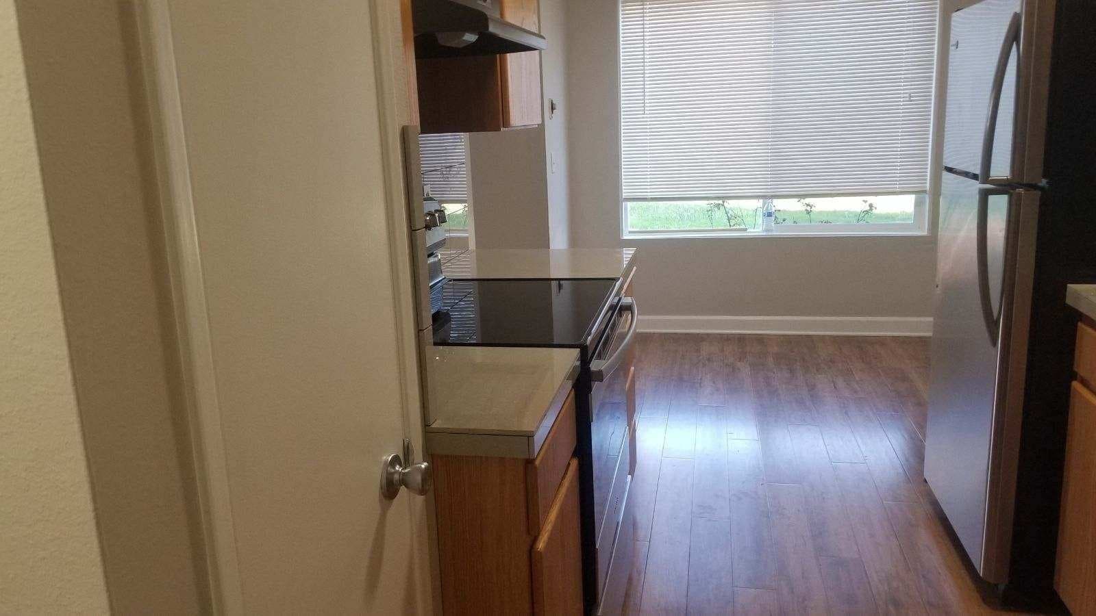 McMinnville Apartment: 550 SW Edmunston St.
