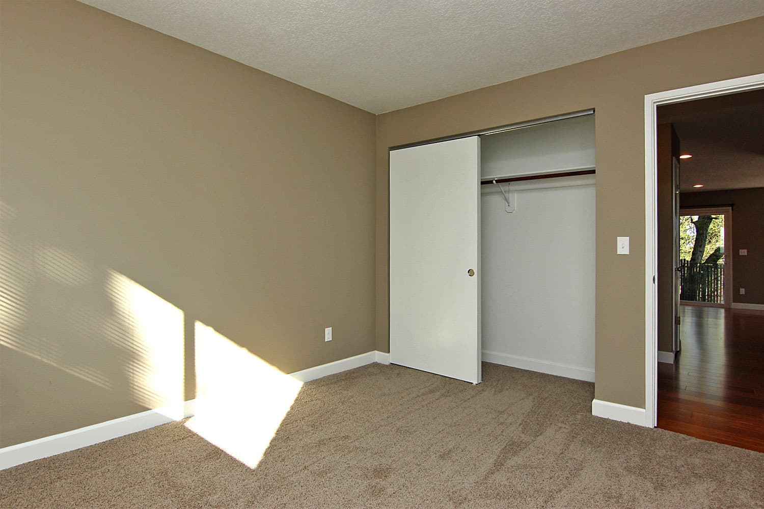 Portland Apartment: 3611 SW Baird St.