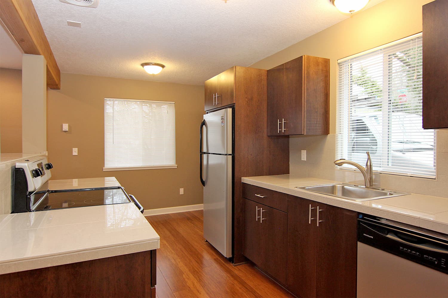 Portland Apartment: 7350 SW Barbur Blvd.
