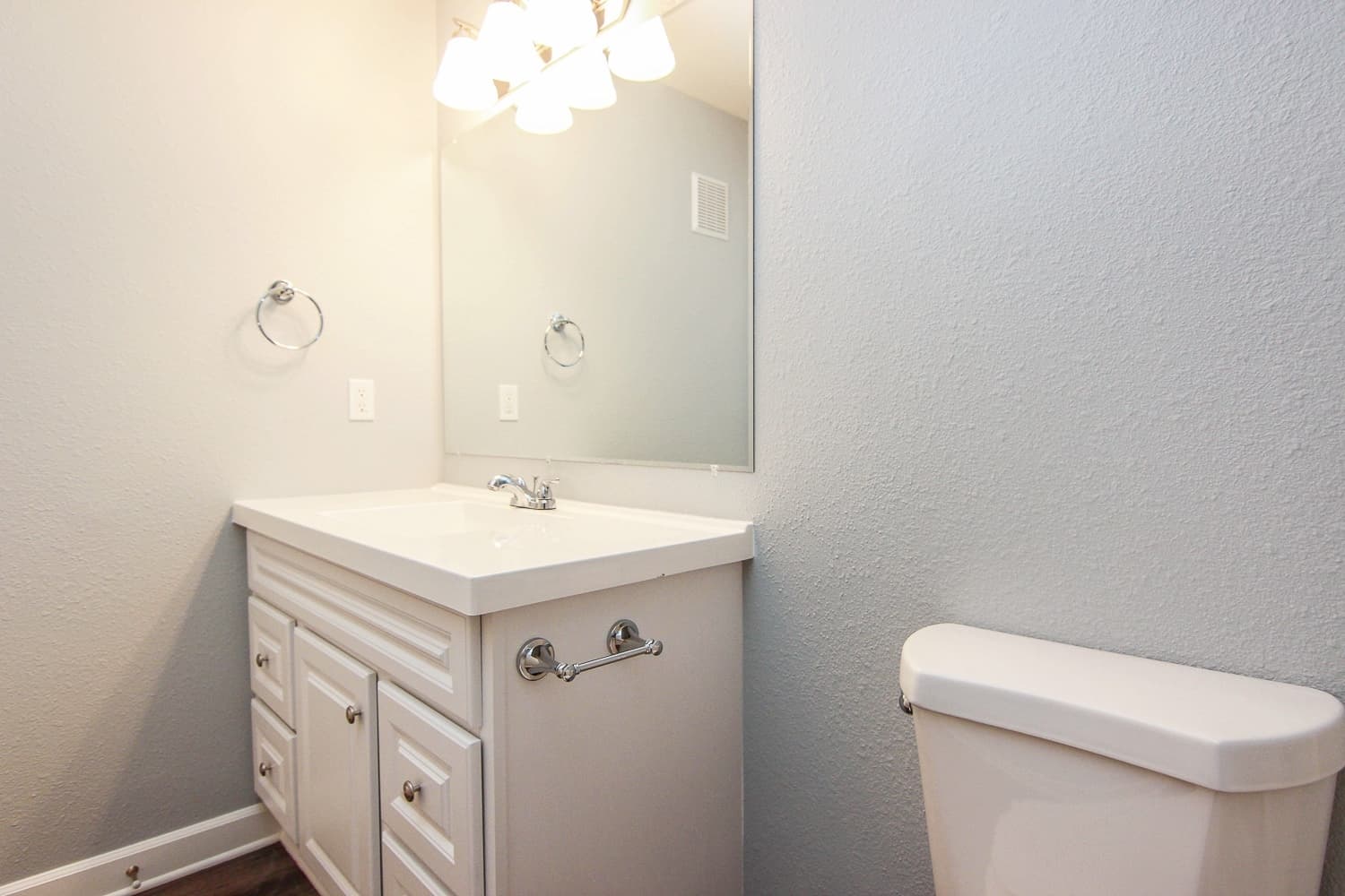 Beaverton Apartment: 4900 SW 170th Ave