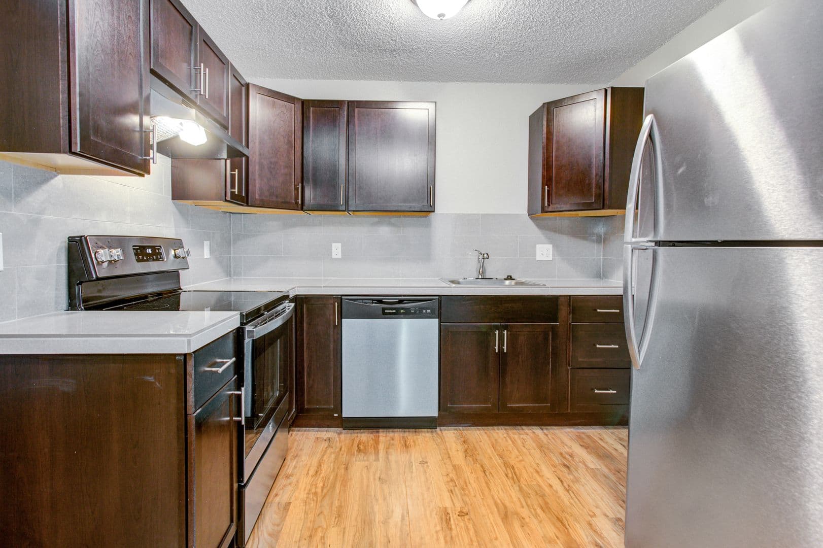 Milwaukie Apartment: 13306 SE Linden Ln