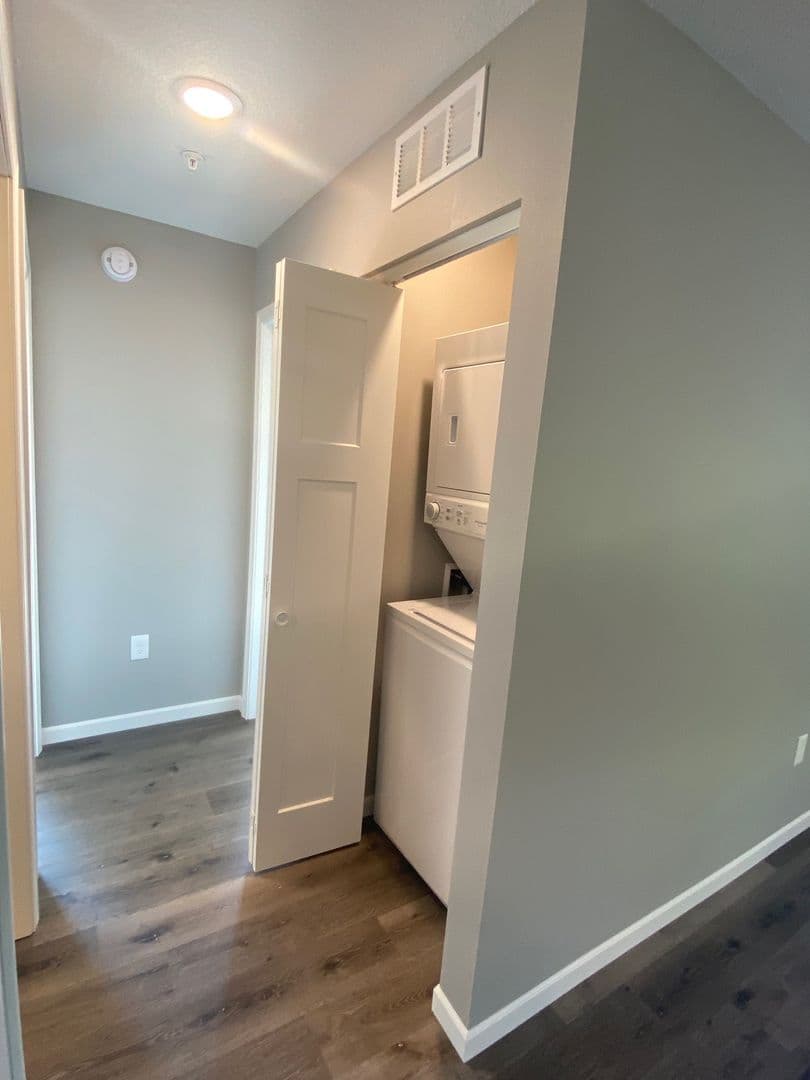 Dassel Apartment: 451 Erickson Way