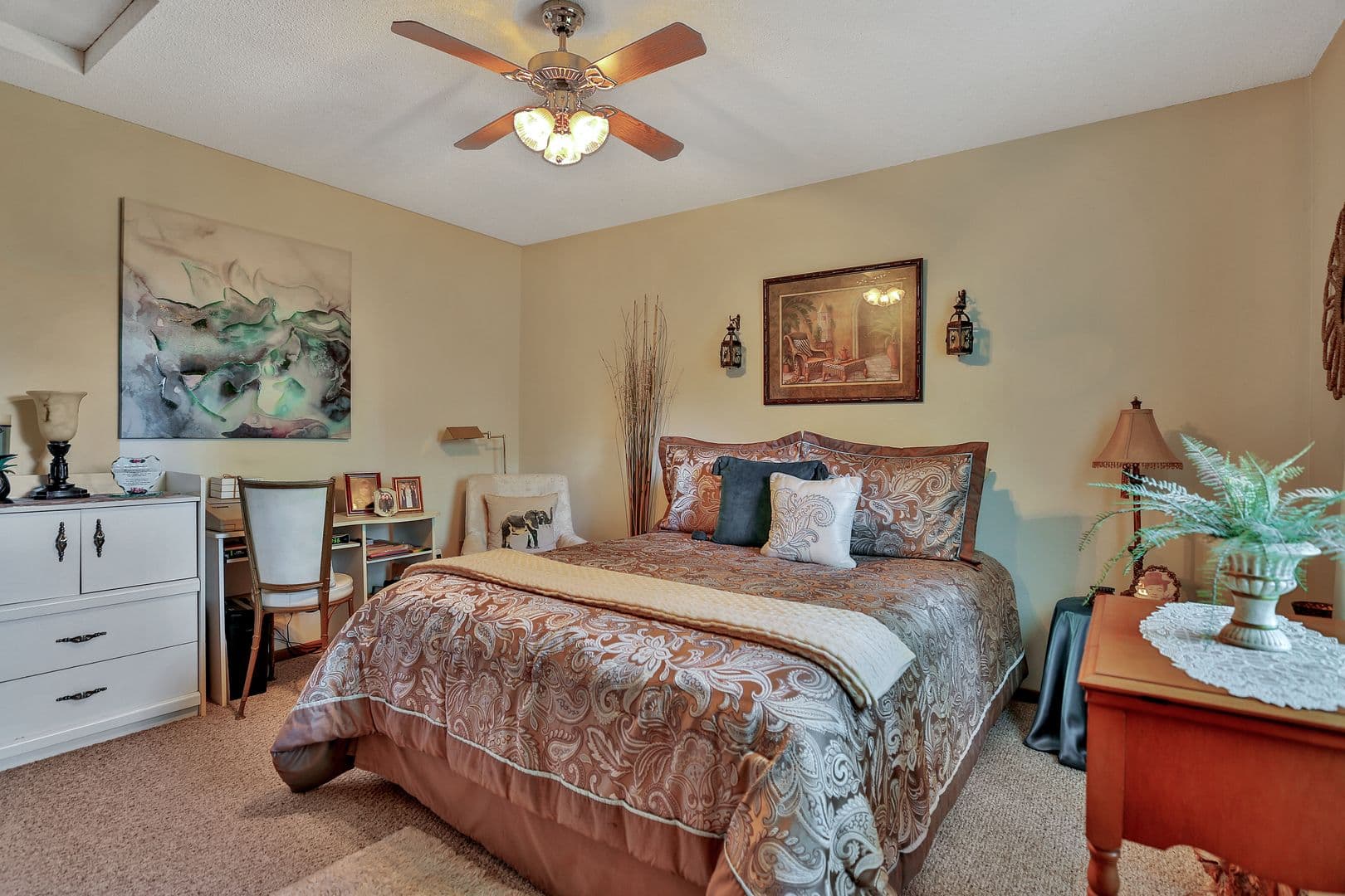 Oakdale Apartment: 1745 Granada Ave N