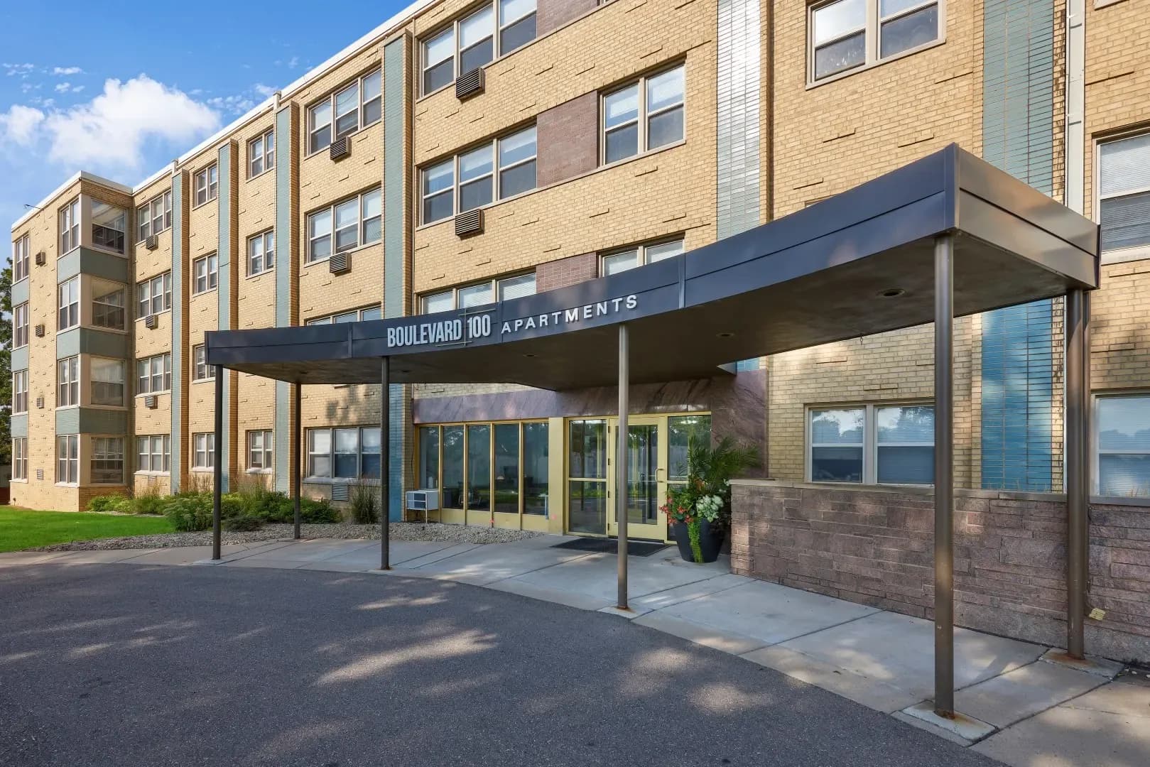 Saint Louis Park Apartment: 3000 MN Highway 100