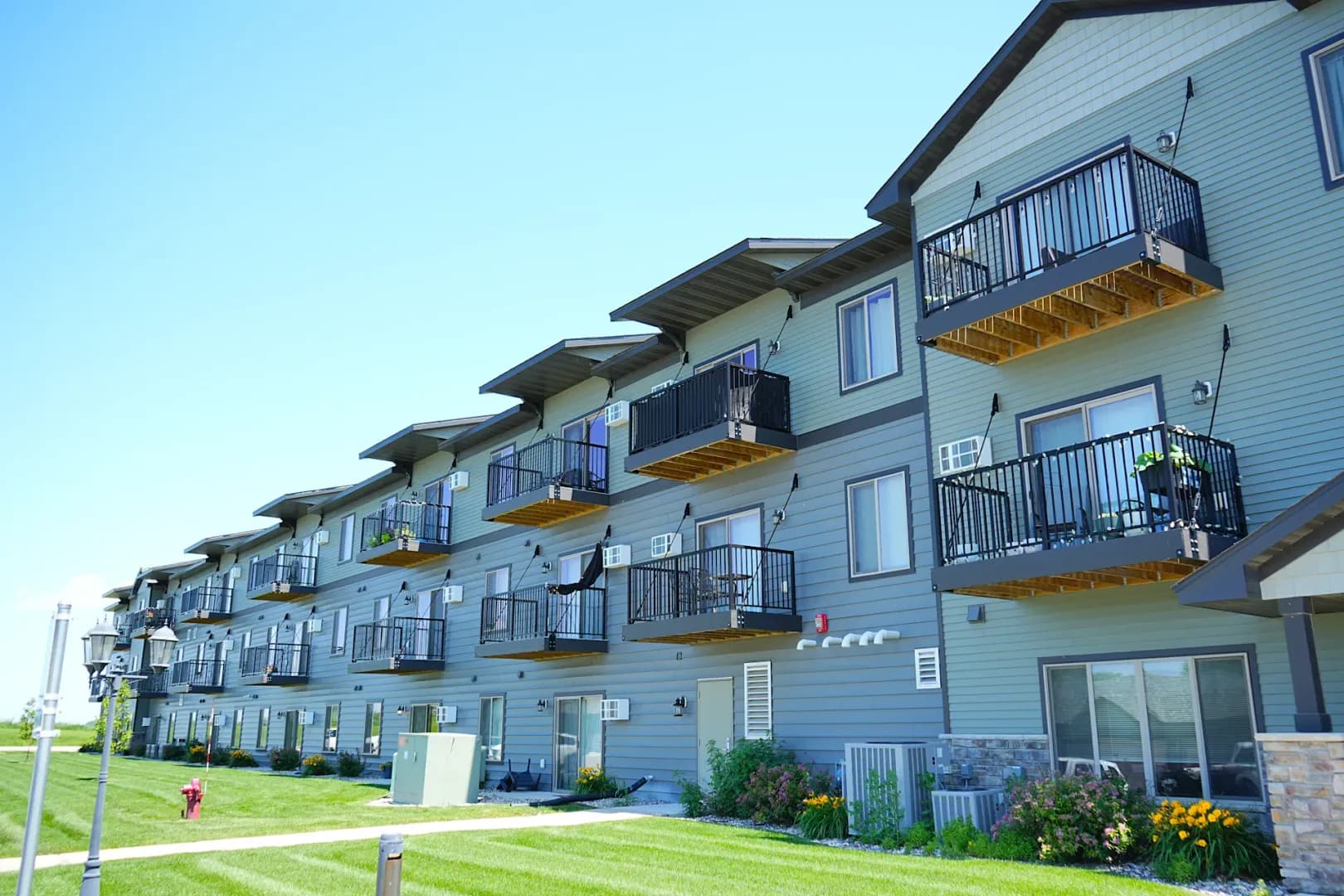 Glencoe Apartment: 2905 14th Street East