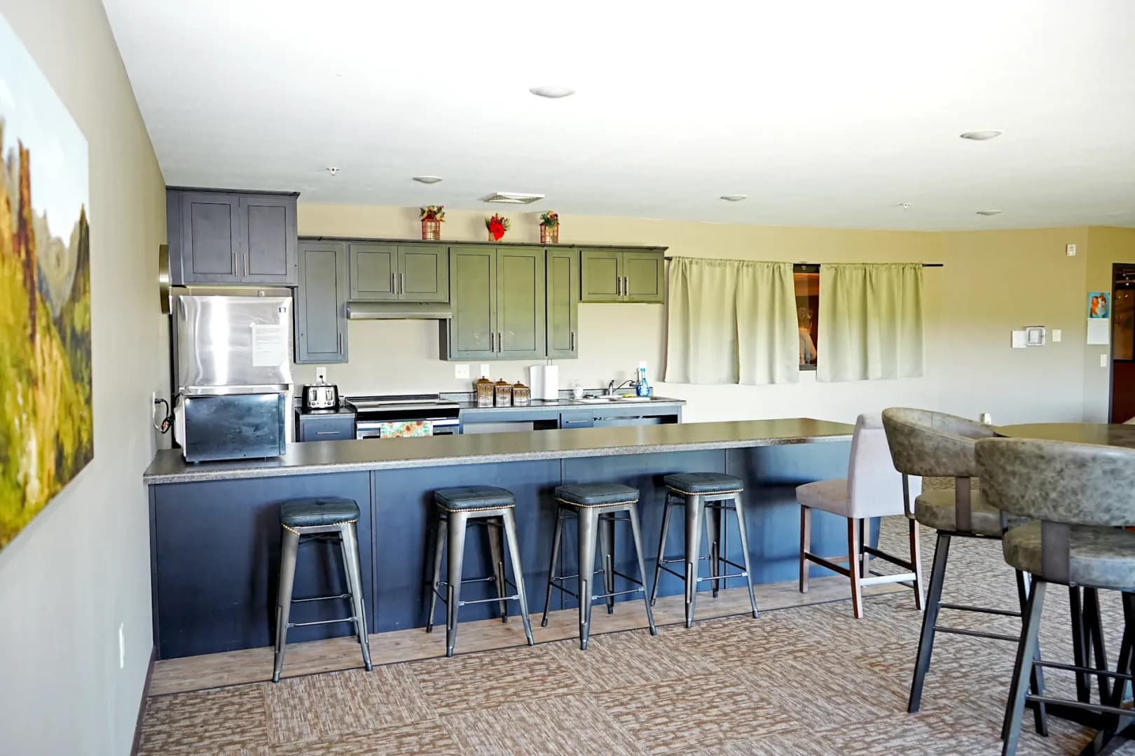Glencoe Apartment: 2905 14th Street East