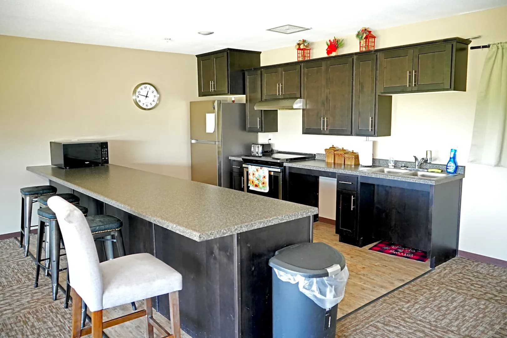 Glencoe Apartment: 2905 14th Street East