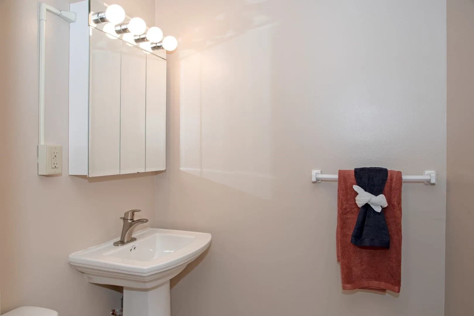 Saint Louis Park Apartment: 3000 MN Highway 100