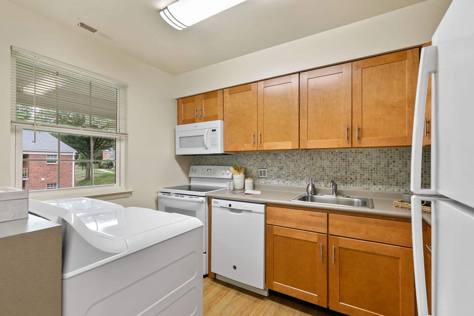 Lancaster Apartment: 1415 Spencer Avenue