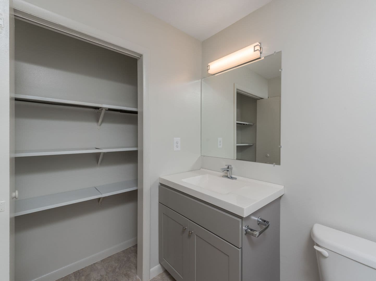 Huntington Apartment: 6275 Country Club Drive