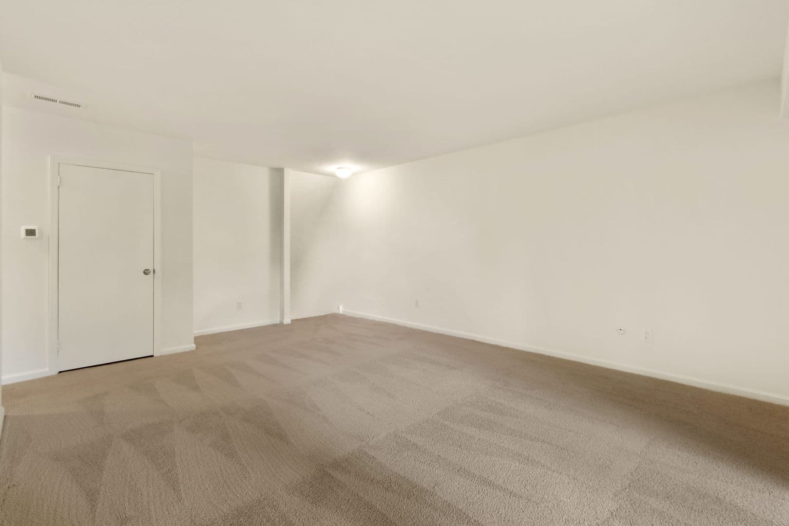 York Apartment: 42 Oak Ridge Drive