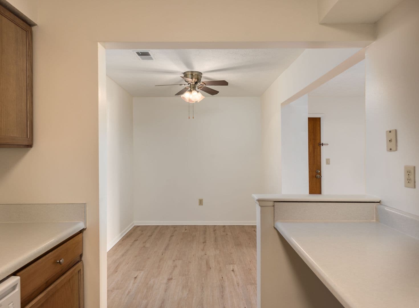 Huntington Apartment: 6275 Country Club Drive