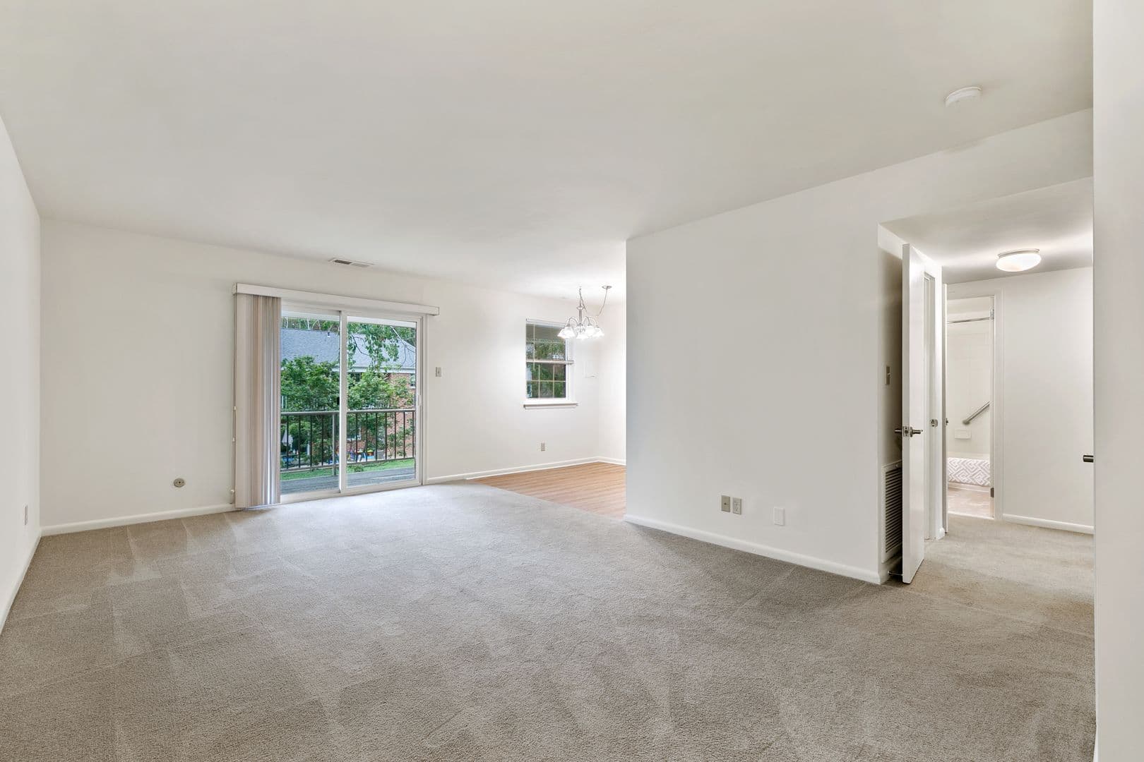 Lancaster Apartment: 1415 Spencer Avenue