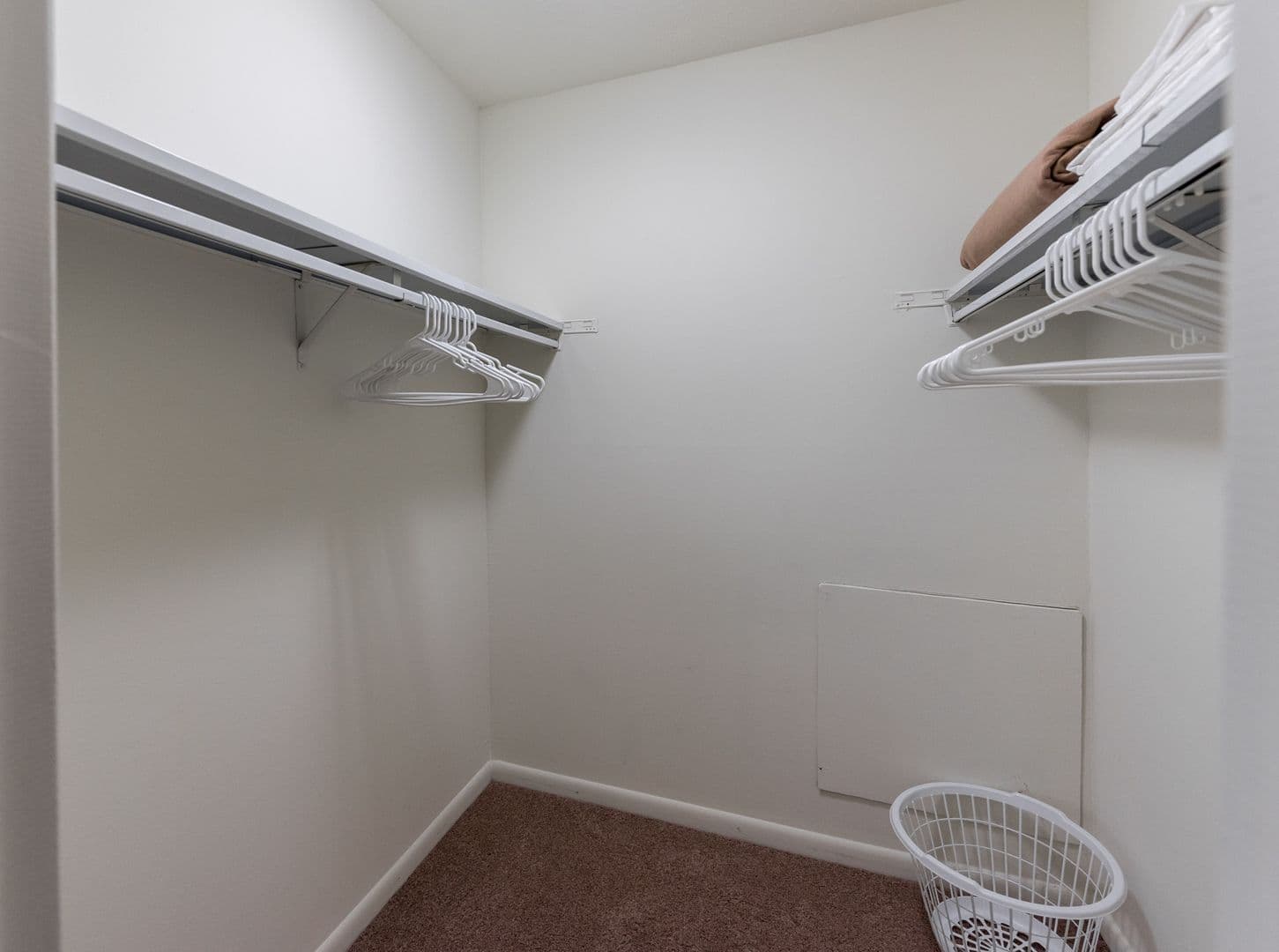 Huntington Apartment: 6275 Country Club Drive