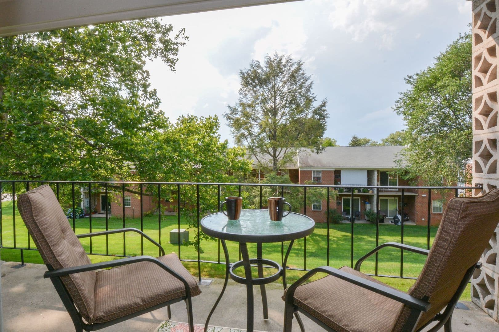 Edwardsville Apartment: 200 Gateway Drive