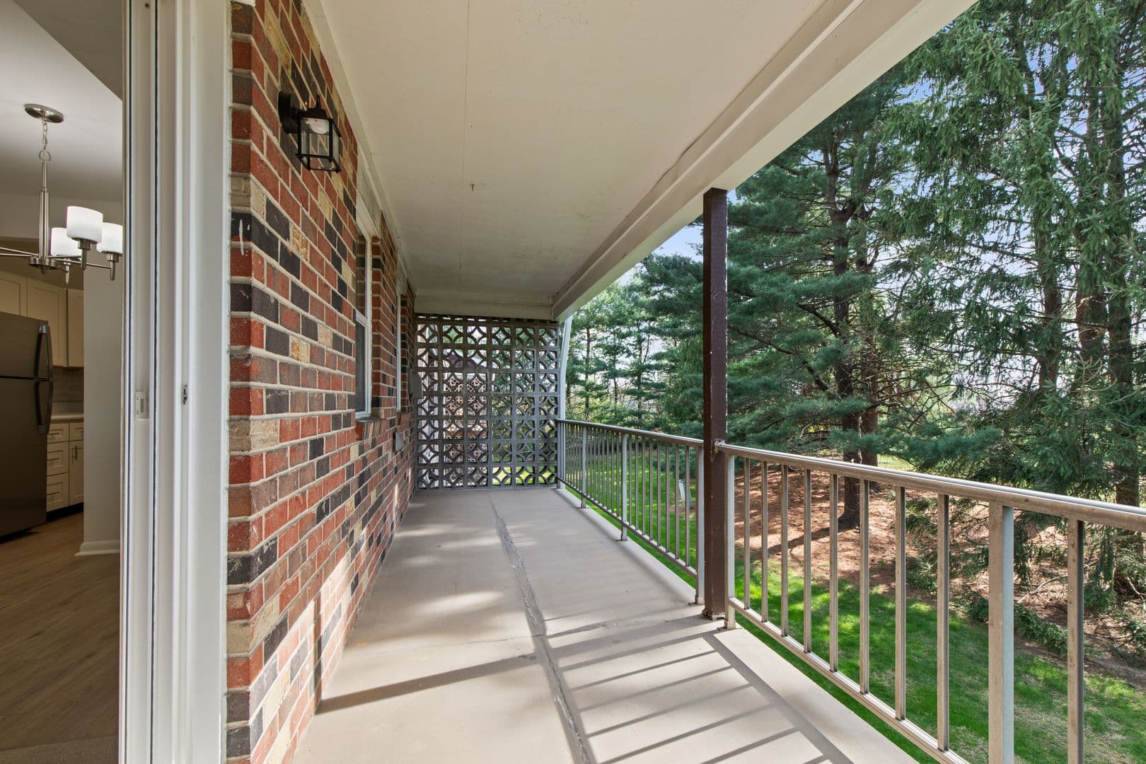 Edwardsville Apartment: 200 Gateway Drive