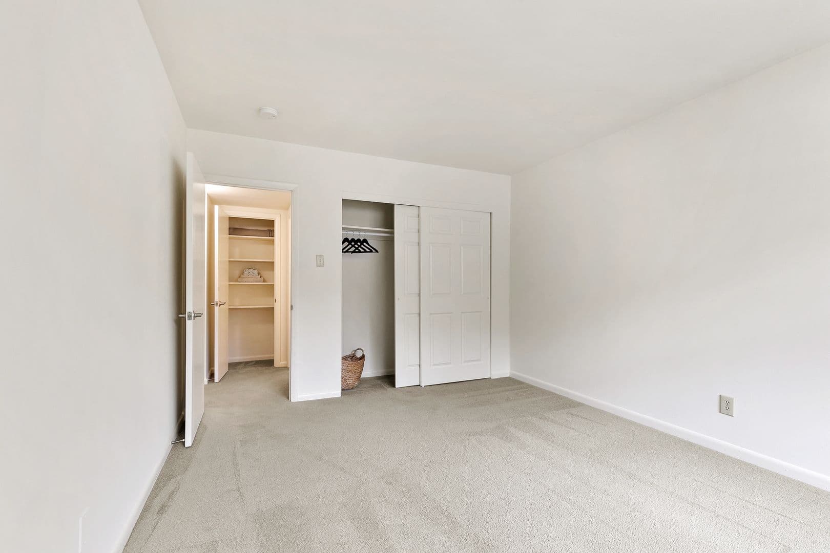 Lancaster Apartment: 1415 Spencer Avenue