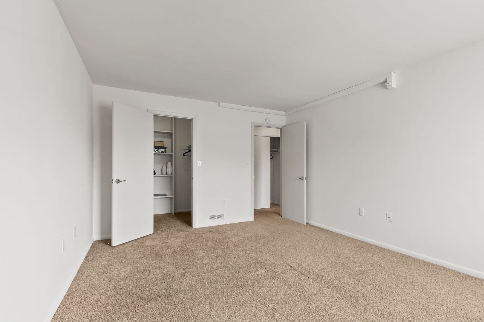Wilkes Barre Apartment: 448 Wildflower Dr