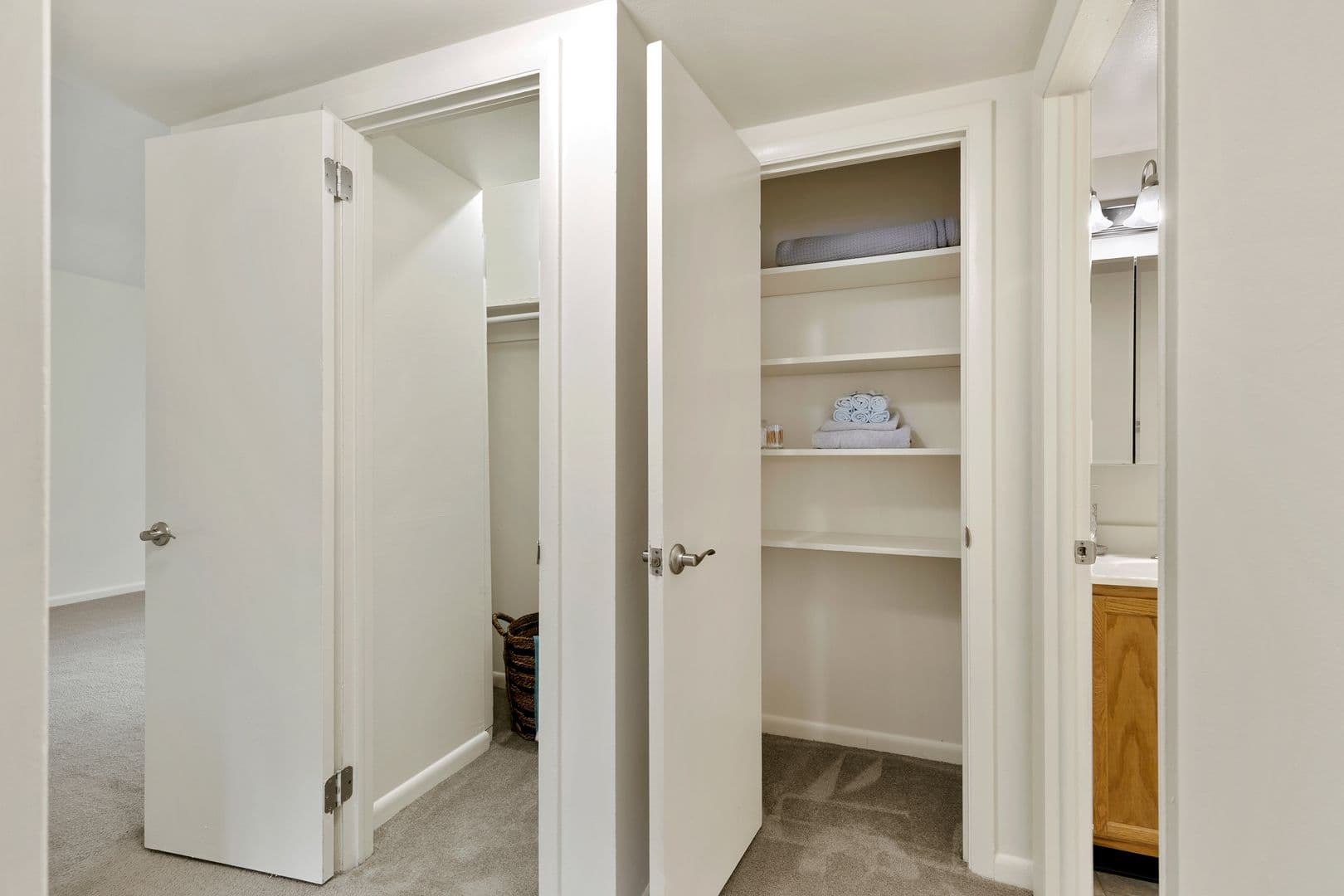 Lancaster Apartment: 1415 Spencer Avenue