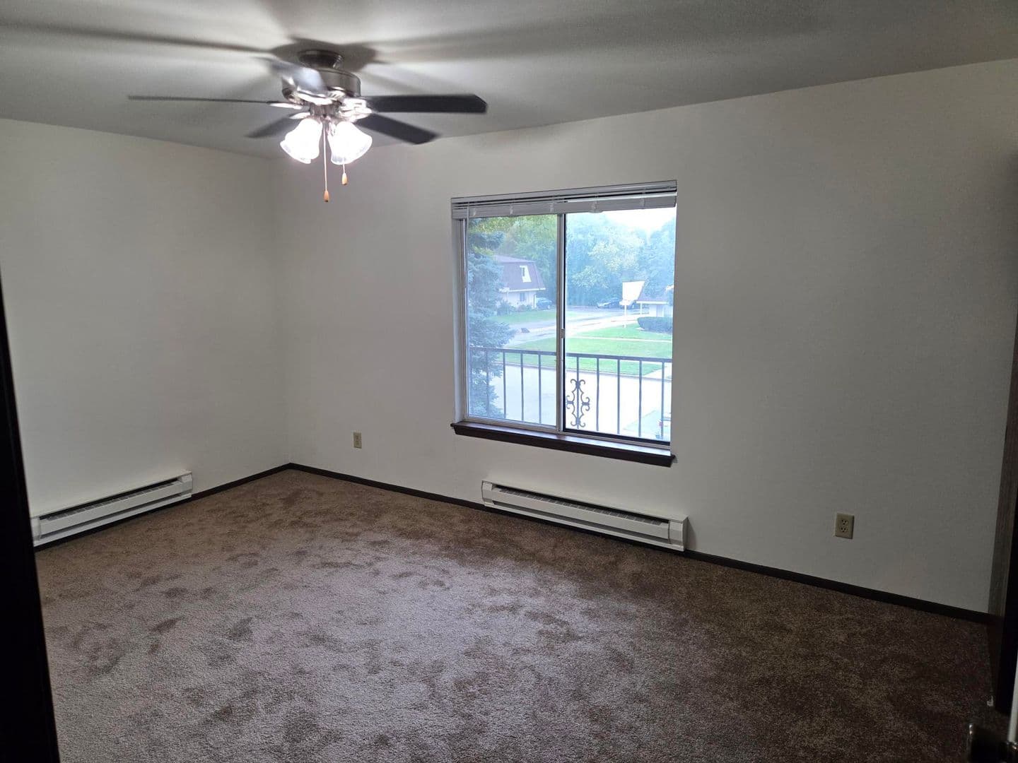 Pewaukee Apartment: 1323 Meadowcreek Dr.