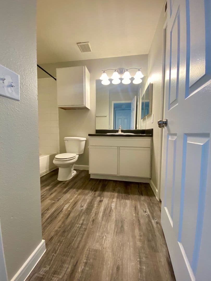 Lubbock Apartment: 4501 71st St