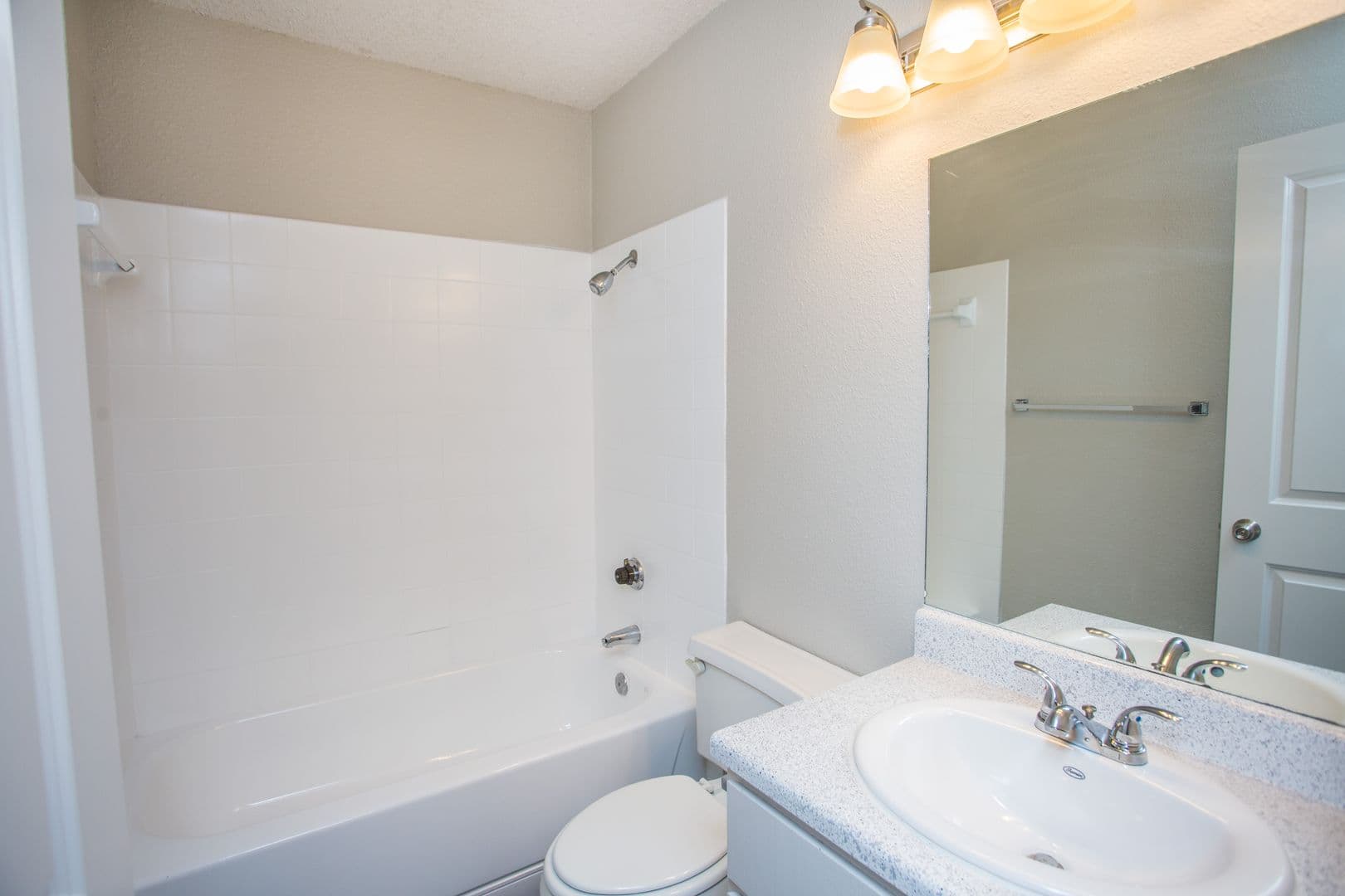 Lubbock Apartment: 7001 Utica Ave