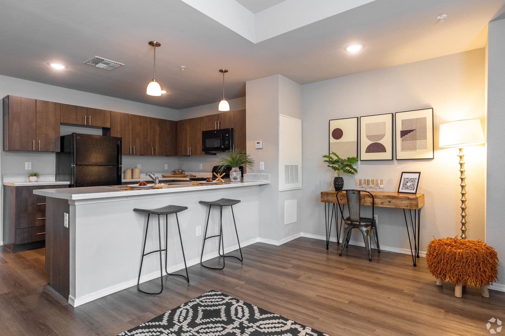 Lubbock Apartment: 6111 71st