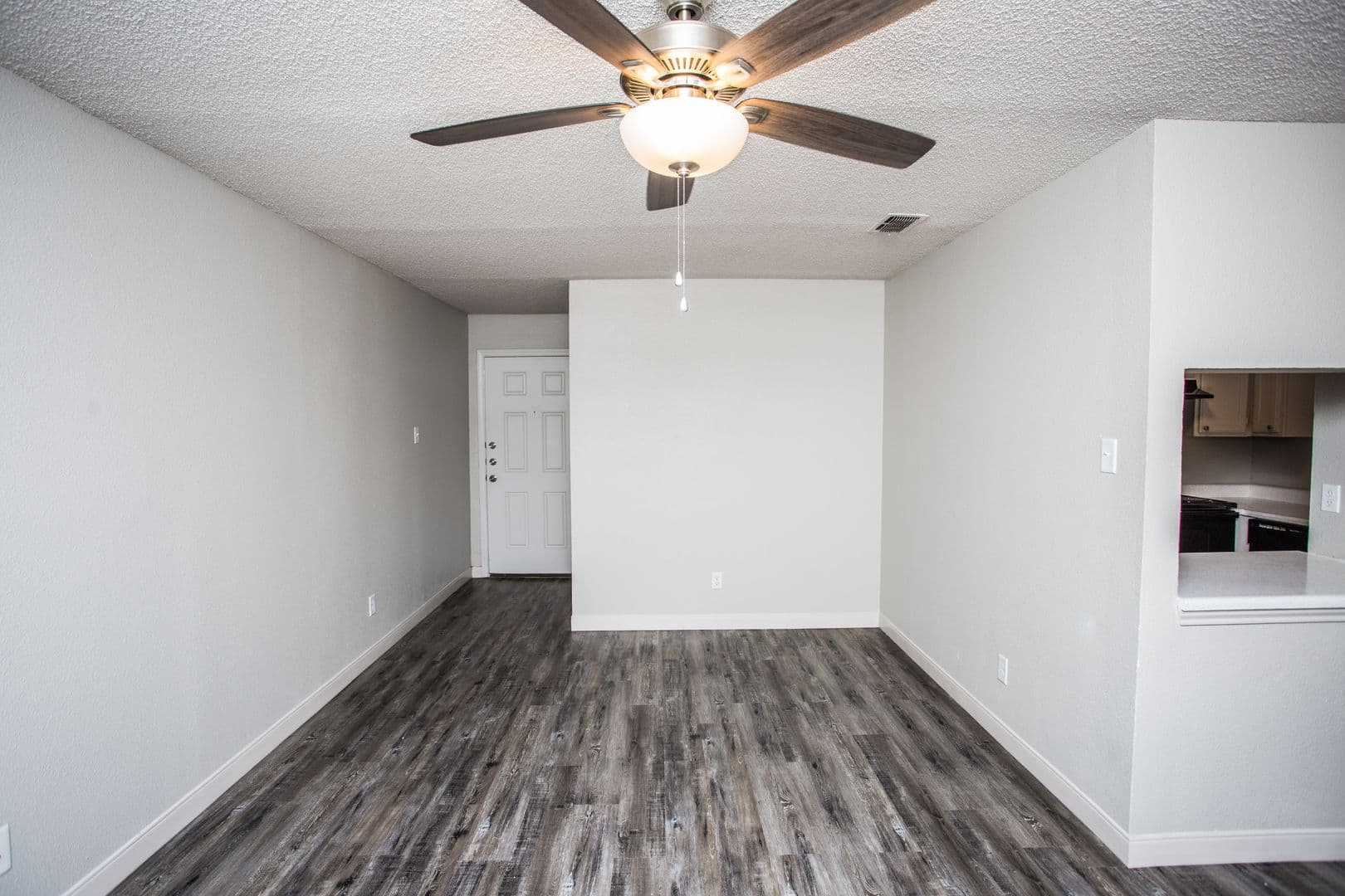 Lubbock Apartment: 7001 Utica Ave
