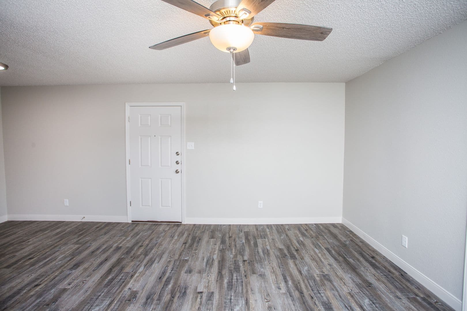Lubbock Apartment: 7001 Utica Ave
