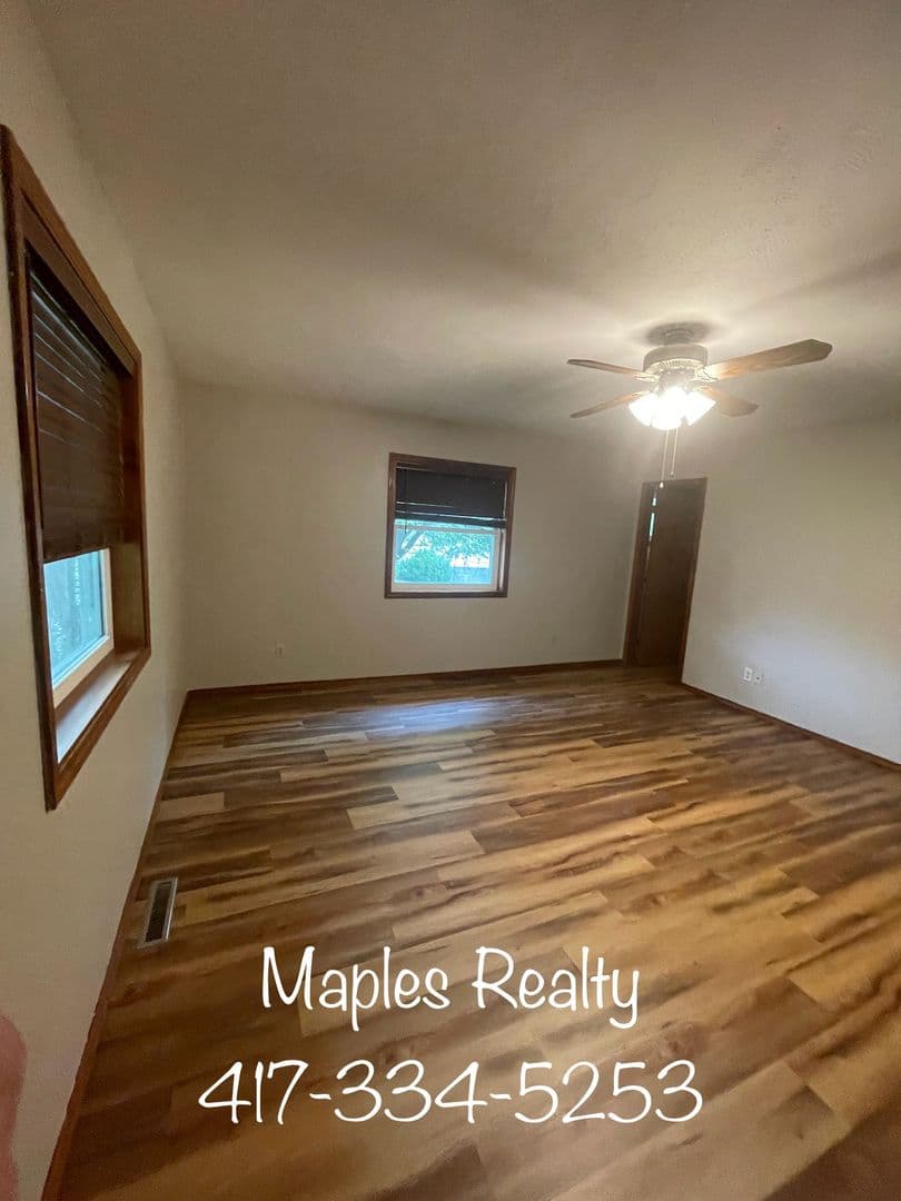 Rockaway Beach House: 718 Boys Camp Road
