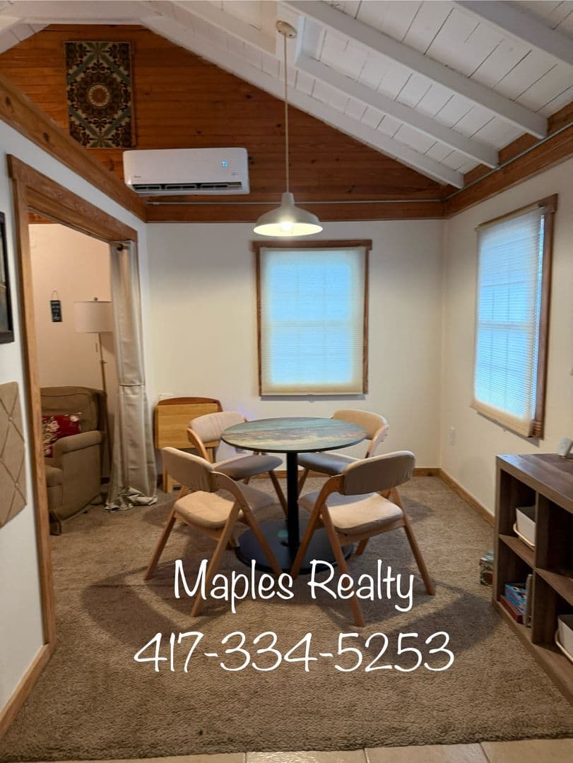 Rockaway Beach House: 185 Wildflower Avenue