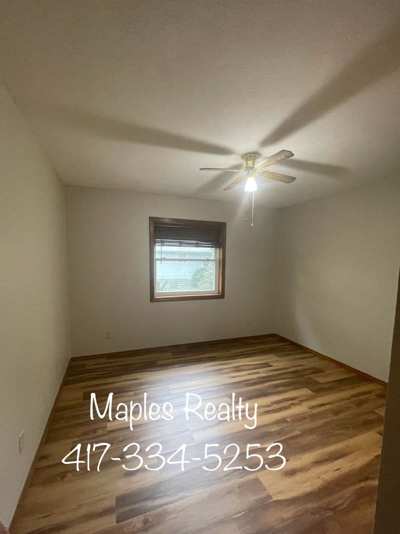 Rockaway Beach House: 718 Boys Camp Road