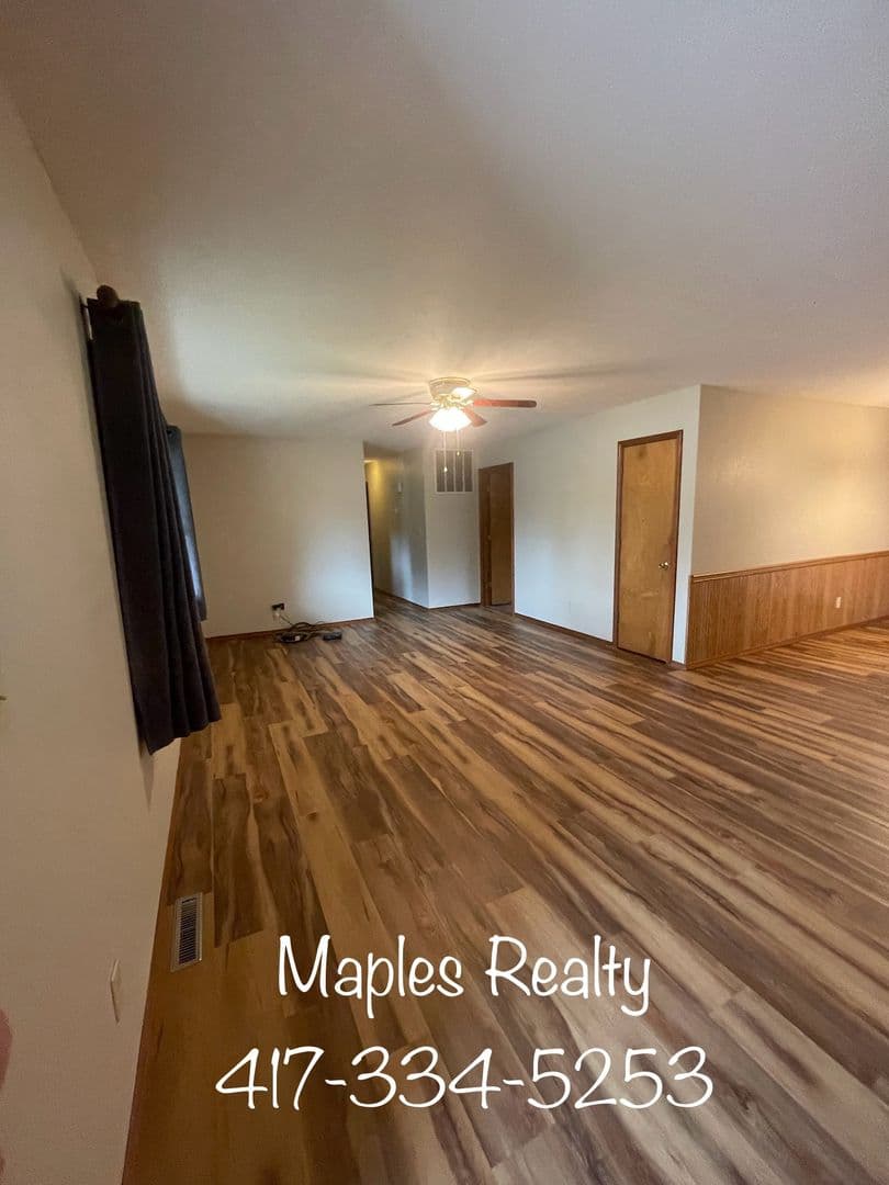 Rockaway Beach House: 718 Boys Camp Road