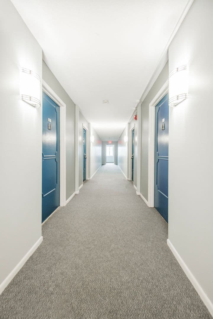 Chanhassen Apartment: 7721 Chanhassen Rd