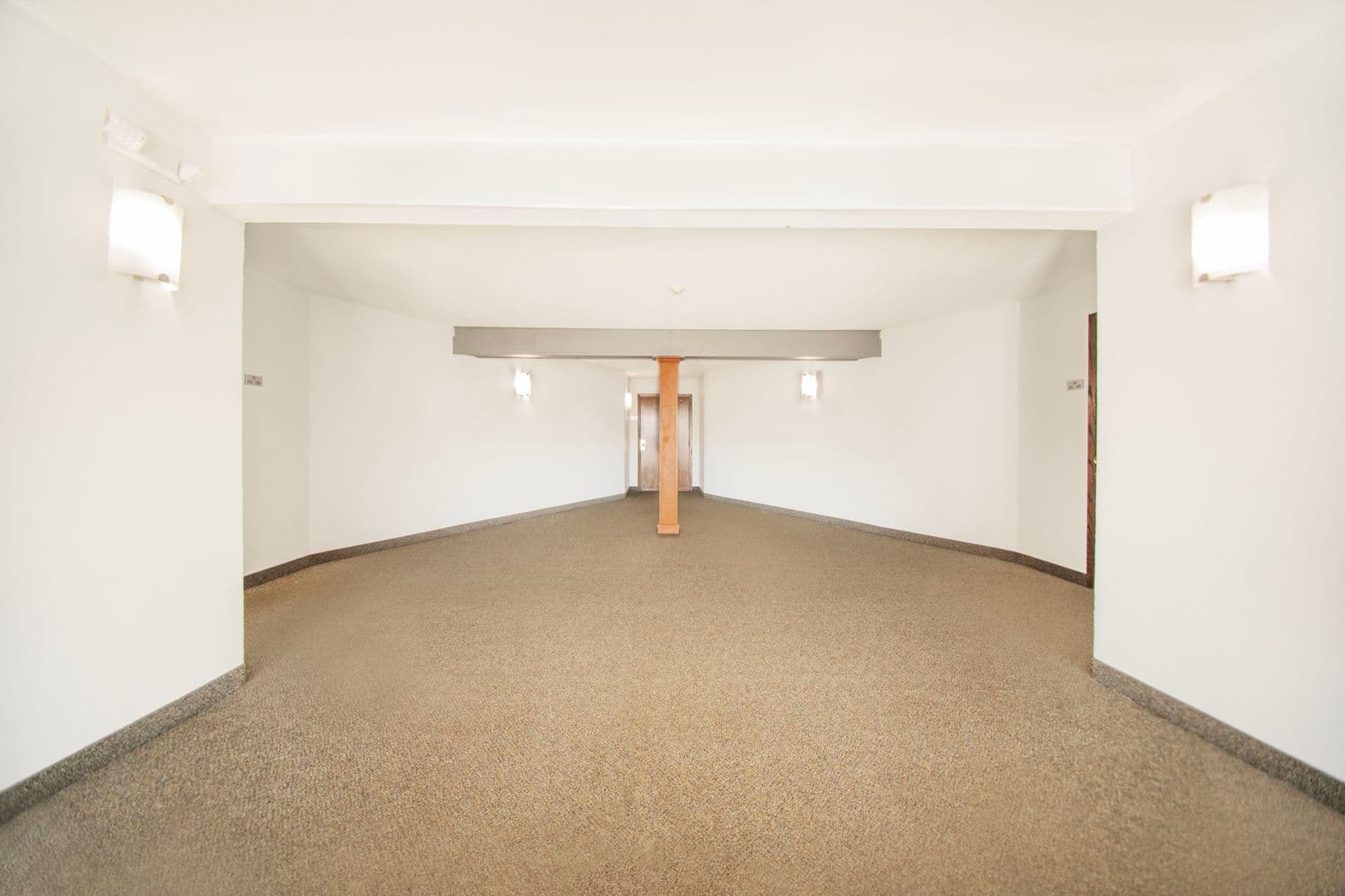 Brooklyn Park Apartment: 8221 Riverview Lane