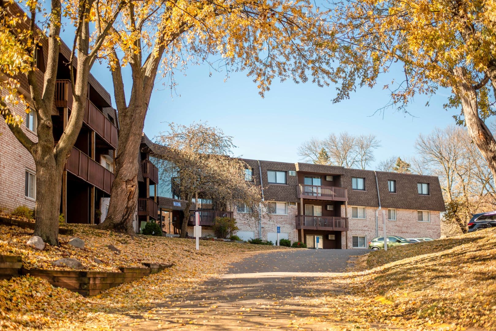 Brooklyn Park Apartment: 8221 Riverview Lane