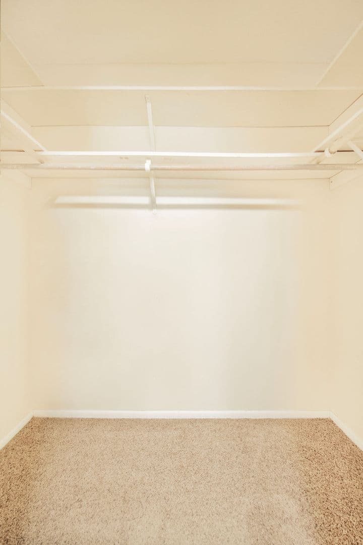 Excelsior Apartment: 832 3rd Ave S