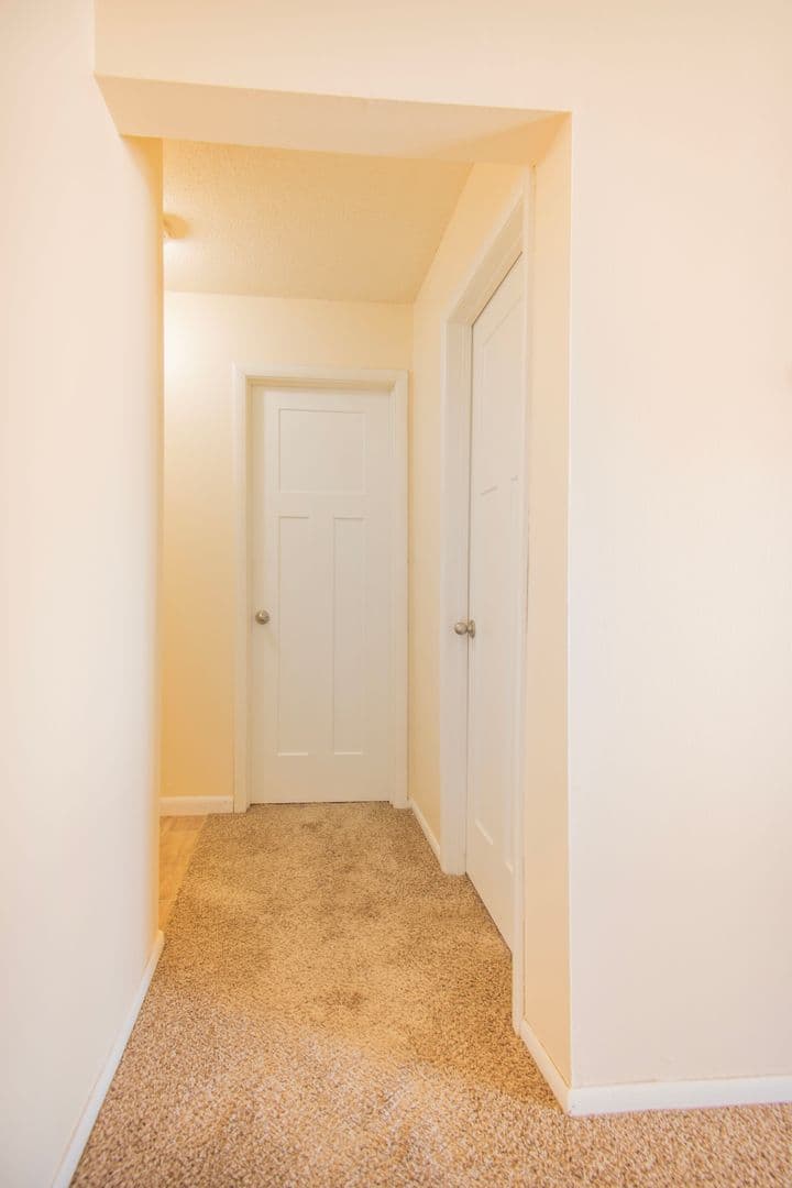 Excelsior Apartment: 832 3rd Ave S