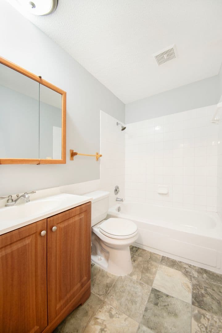 Chanhassen Apartment: 7721 Chanhassen Rd