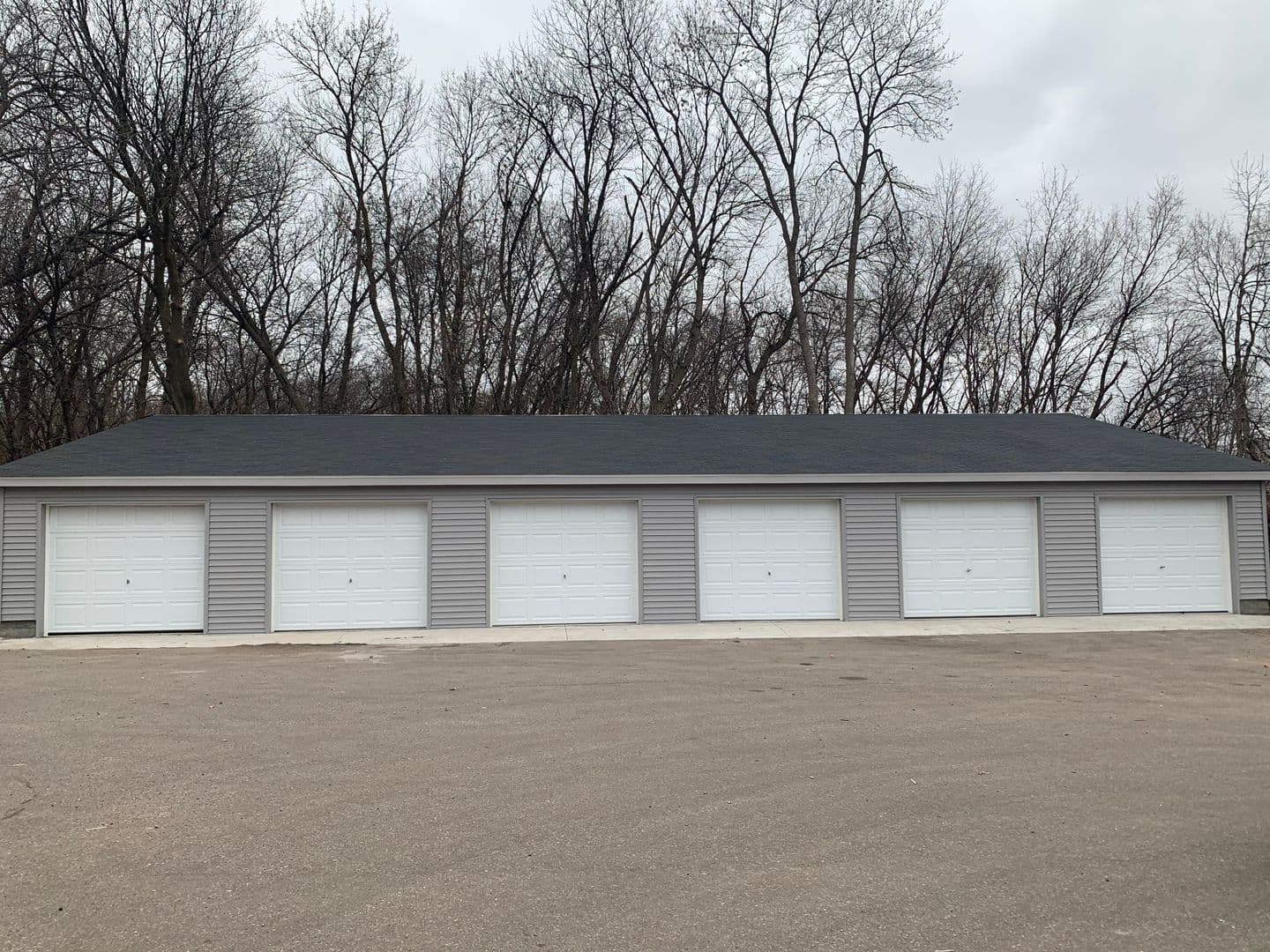 Chanhassen Apartment: 7721 Chanhassen Rd