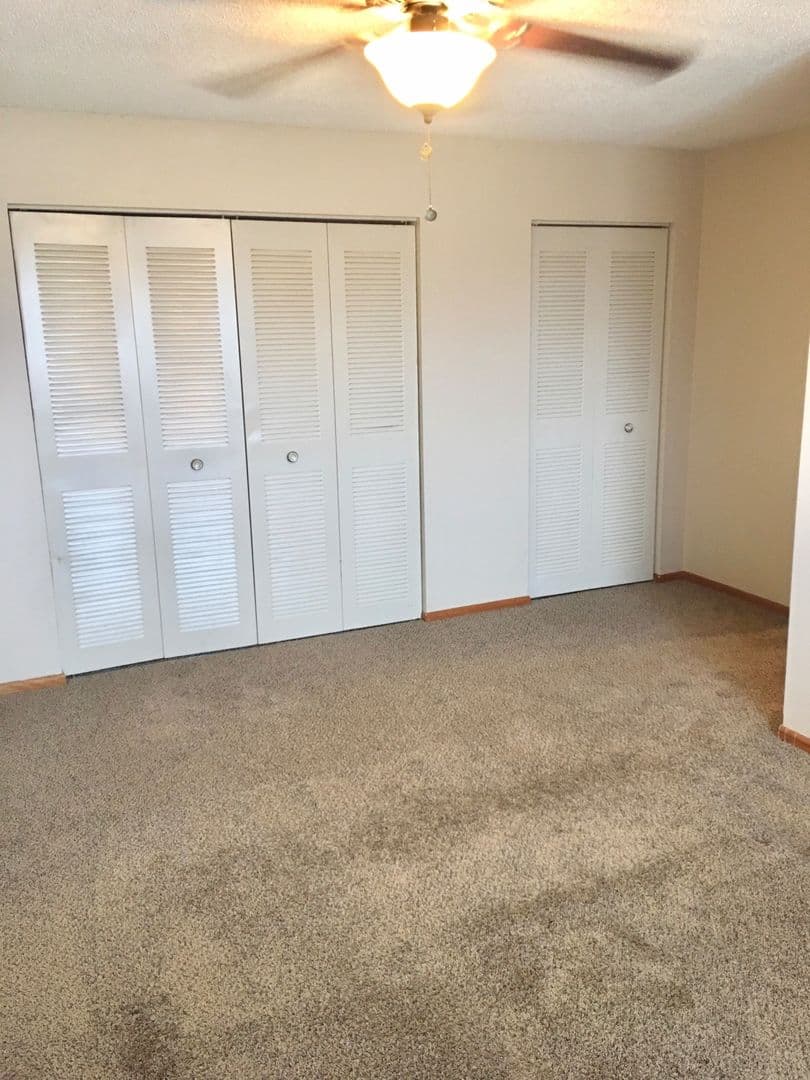 Elk River Apartment: 18594 Gary St
