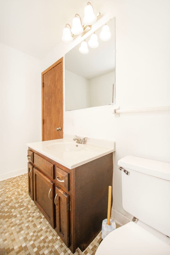 Brooklyn Park Apartment: 8221 Riverview Lane