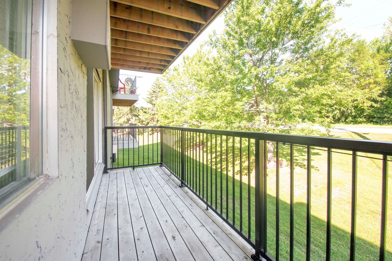 Chanhassen Apartment: 7721 Chanhassen Rd
